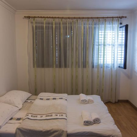 Hotel Ambiente Подгорица Екстериор снимка