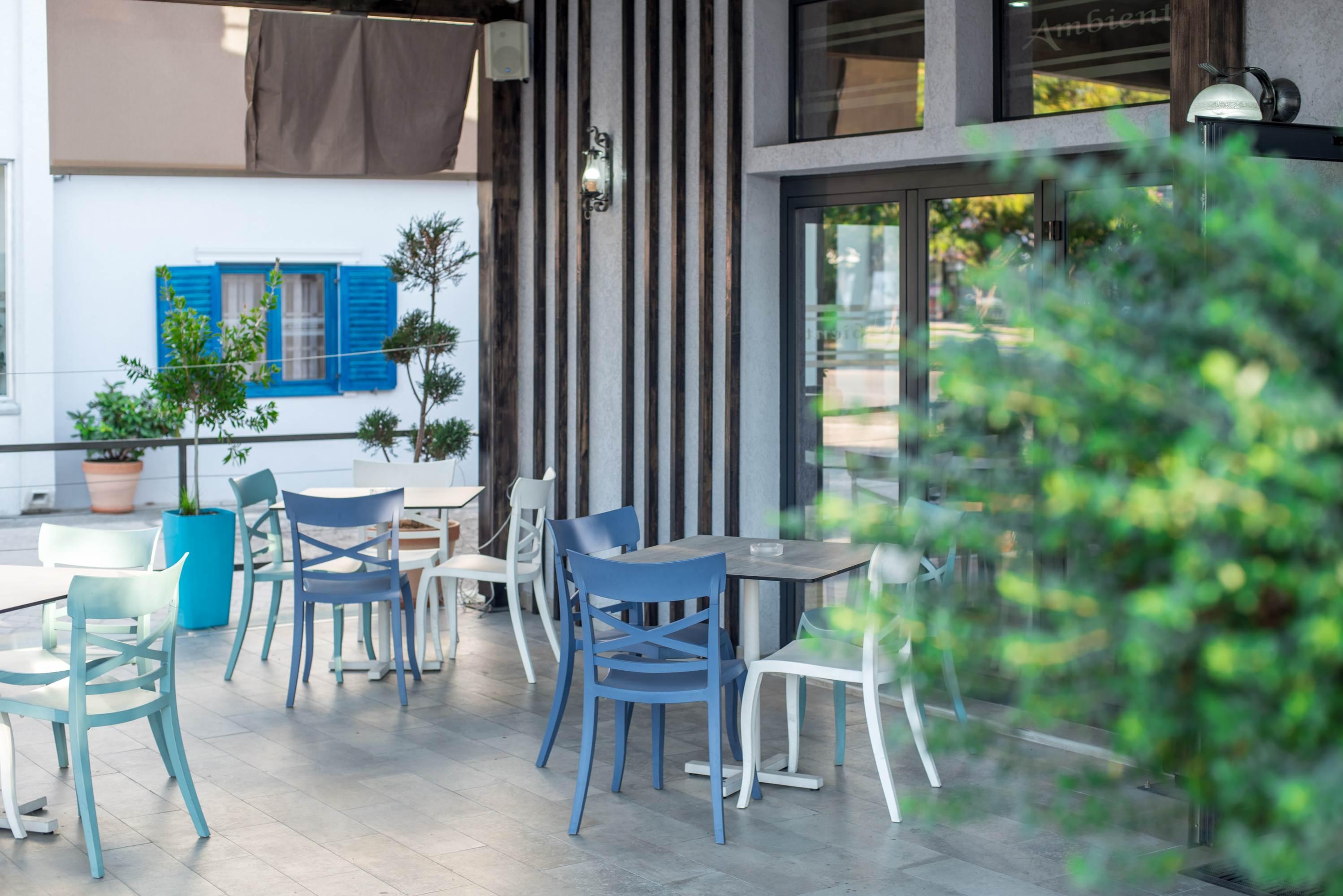 Hotel Ambiente Подгорица Екстериор снимка