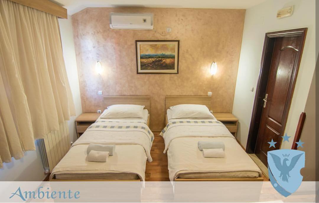 Hotel Ambiente Подгорица Екстериор снимка